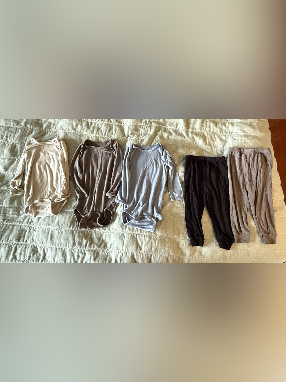 Kyte Baby Lot - size 12 to 18 months - long sleeves and pants